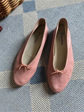 Repetto Lilouh Pink Leather Ballet Flats with Bow